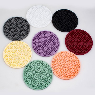 Beautiful Retro Flower-Patterned Relief Texture Drainage Silicone Coasters for Coffee and Tea Cups