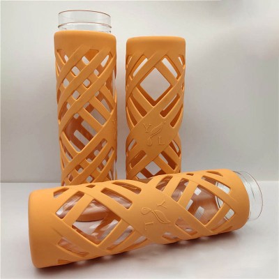 Woven Mesh Silicone Bottle Sleeve Protects Your Water Bottle from Bumps and Also Effectively Insulates to Prevent Burns