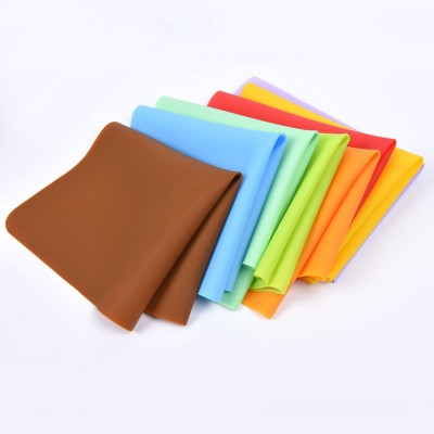 40 cm Long and 30 cm Wide Plain-colored Silicone Mats for Western-style Dining, Easy to Clean