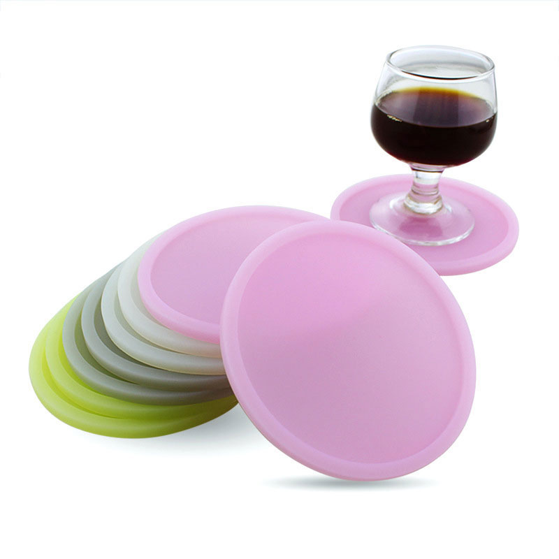 Glow-in-the-Dark Silicone Coasters with Anti-Slip and Heat-Resistant Properties for Coffee and Tea Cups