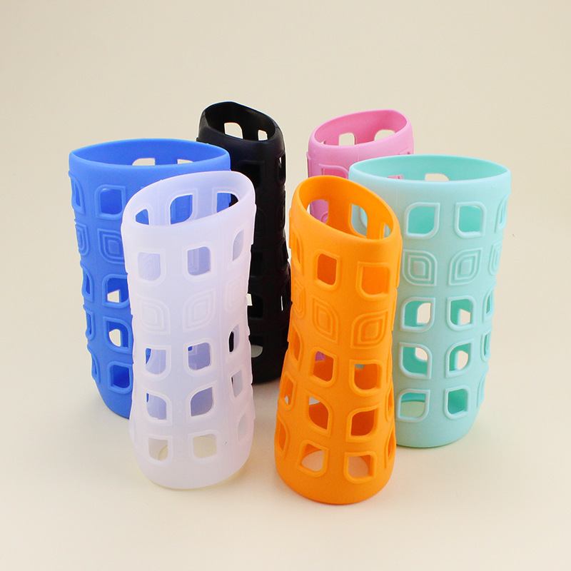 Outer Diameter 6.5cm Height 14.5cm Silicone Water Bottle Sleeve with Hollowed-out Heat Dissipation and Raised Anti-Scald Glass Cup Non-slip Cover