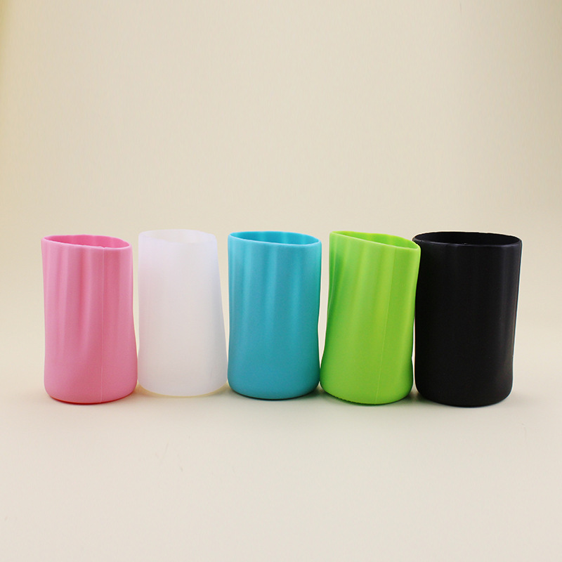 Outer Diameter 7cm Height 11.5cm Round Glass Water Bottle Silicone Sleeve with Non-slip, Shockproof, Scratch-resistant, and Soft Silicone Cup Sleeve