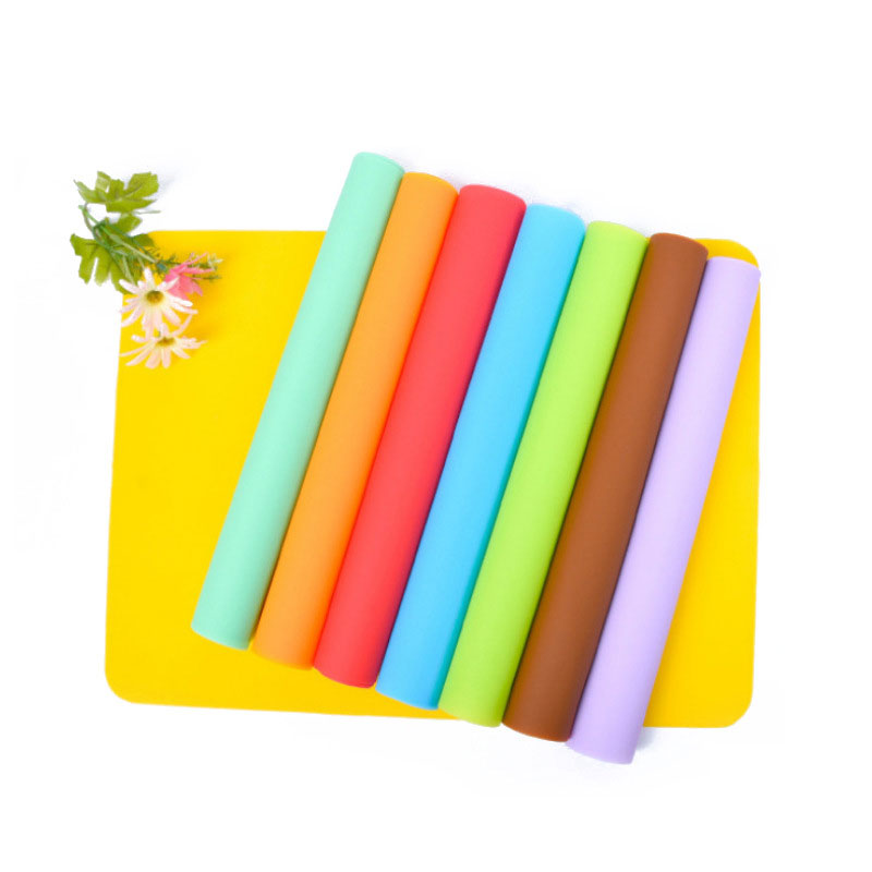 Wholesale Silicone Mats for Single-Person Dining: Anti-Slip, Heat-Insulating, and Easy-to-Clean Table Mats