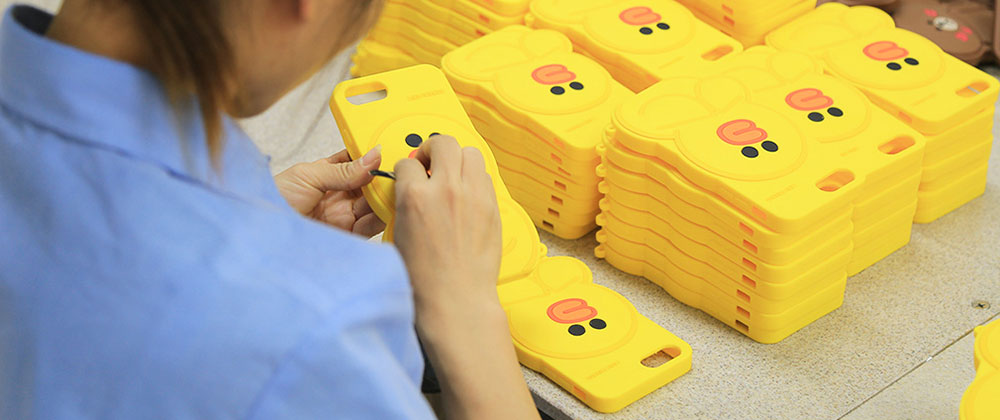 Silicone Phone Case Quality Control and Packaging