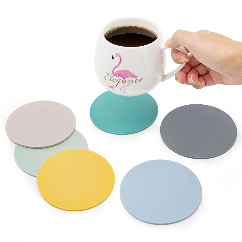 Minimalist Round Silicone Coasters with 10cm Diameter for Heat-Resistant Glassware Protection