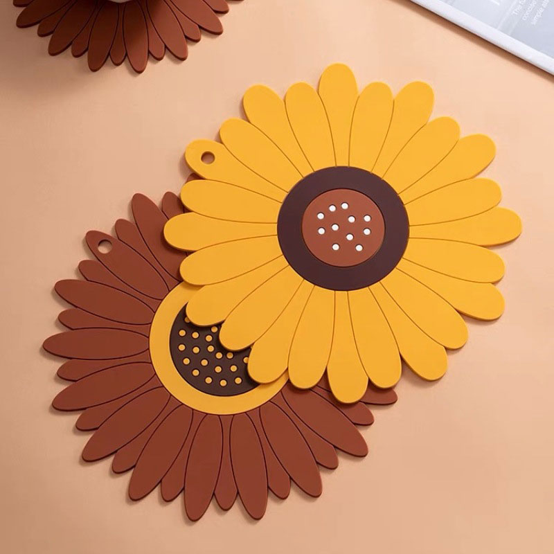 Cute Cartoon Sunflower Heat Insulation Silicone Mats, Anti-scalding Table Mats, Bowl Mats, Pot Mats and Plate Mats