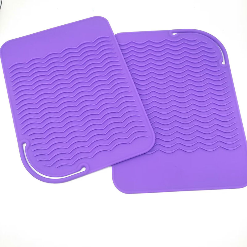 Heat Insulation Pad for Curling Wand and Hair Straightener, Silicone Storage Bag for Perm Appliance, Silicone Pad Wholesale