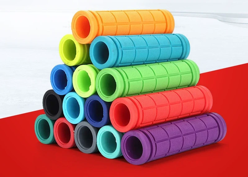 Anti-Slip Textured Grip (Diamond / Grid, etc.)